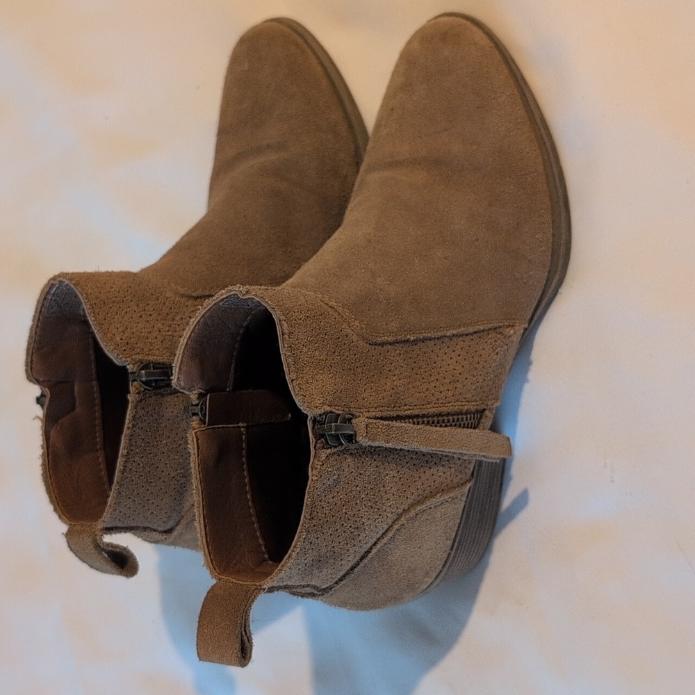 Vepose Tan Leather Footwear